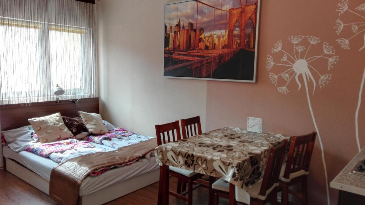 Sunshine Apartman Apartamento Siófok Exterior foto